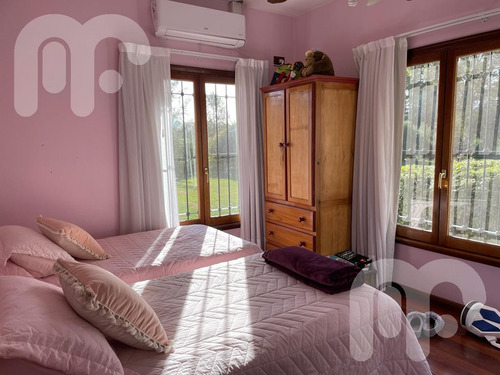 Venta De Casa De 4 Dormitorios En Campos De Roca