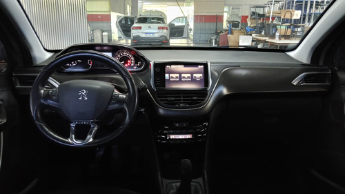Peugeot 2008 1.6 Feline