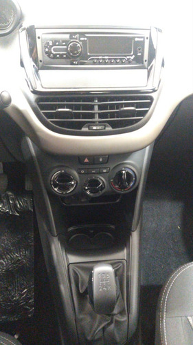 Imagen 11 de 12 de Peugeot 2008 Active