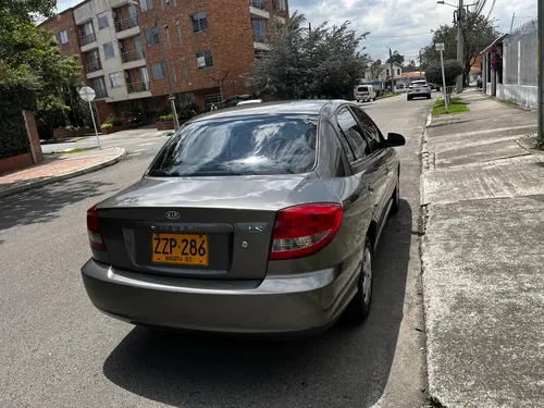 Kia Stylus La 1.5