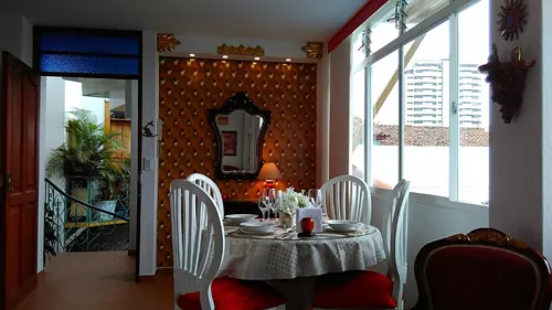 Apartamento Completamente Amoblado, Sala Comedor, Cocina.