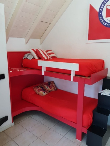 Imagen 8 de 10 de Chalet En Venta En Villa Gesell