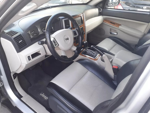 Jeep Grand Cherokee Limited V8 Power Tech 4x2 At