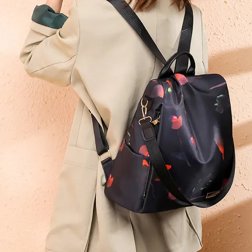 Mochila Antirrobo Cartera Mujer Impermeable Bolso Dama Atrix Color Negro Diseño De La Tela Floreado