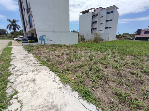 Lote En Fluvial Vallarta