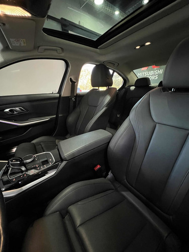 Imagen 14 de 20 de Bmw Serie 3 3.0 330i Sedan Sport Line 252 Cv