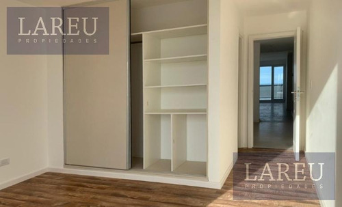 Imagen 2 de 26 de Departamento - B.f.u.camet