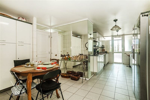 Imagen 8 de 20 de Departamento En Venta De 4 Dorm. En Vitacura