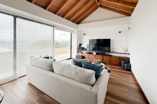Casa En Venta En La Calera. Cod V7483