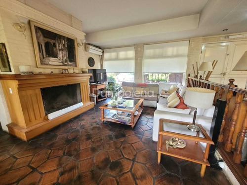 Casa Chalet En Venta, San Diego, Moreno