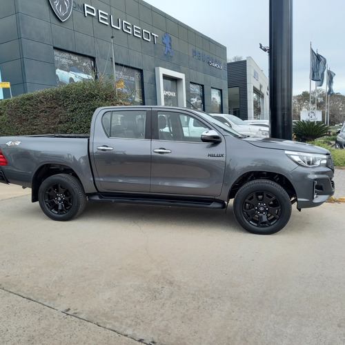 Toyota Hilux 2.8 Cd Srx 177cv 4x4