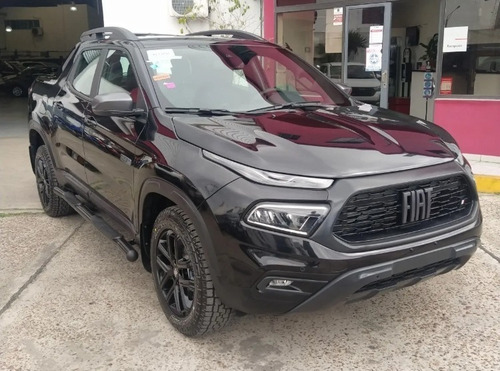Imagen 14 de 15 de Fiat Toro Volcano 4x4 At9