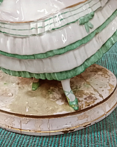 Antigua Dama De Porcelana Austriaca