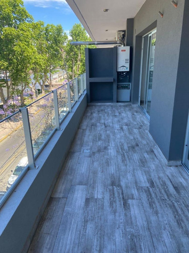 Imagen 7 de 23 de Departamento Con Muy Buena Ubicacion Y Excelente Vista
