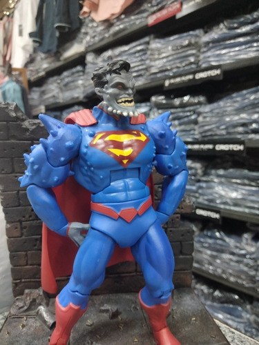 Dc Multiverse Superman Doomed, New 52!!!! (Usado)