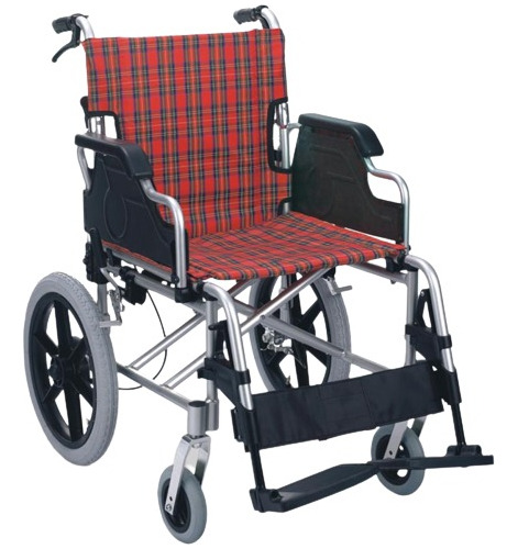 Imagen 1 de 7 de Silla De Ruedas Angosta Aluminio Plegable Ideal Apartamento