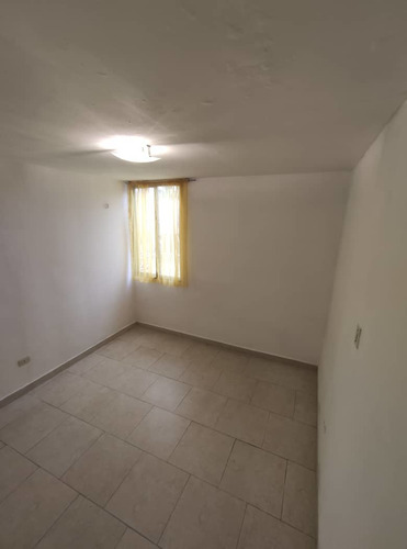 Imagen 7 de 10 de Apto. En Alquiler Urb. Base Aragua 0424-3178724