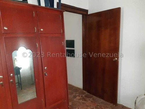 Juan Carlos González. Renta House Carabobo Vende Casa Las Morochas 1 San Diego Mls #25-15801 Rah/jcg.