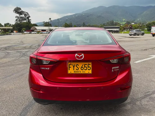 Mazda 3 2.0 Touring At