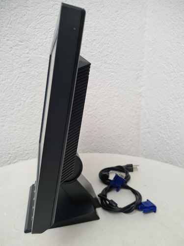 Monitor Lenovo Lcd De 17 Pulgadas Vga (Usado)
