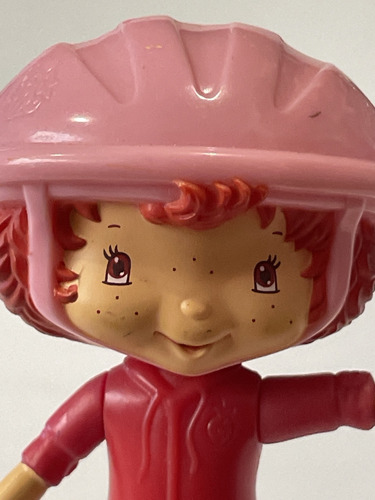 Rosita Fresita Strawberry Shortcake Figura 10cms Mcdonalds (Usado)