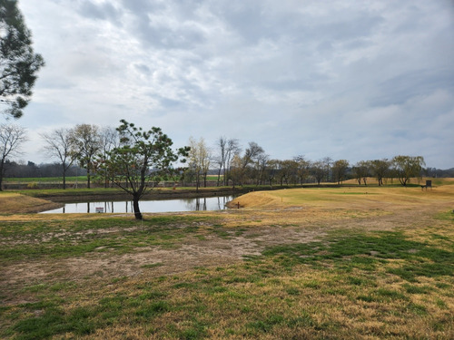 Lote Al Golf En Everlinks. Con Fondo Y Frente A Golf Y Laguna