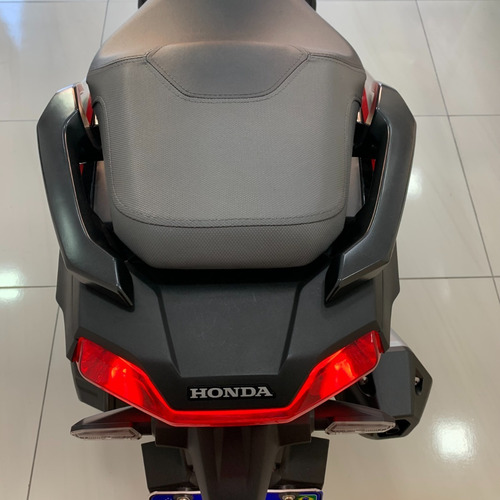 Imagem 5 de 15 de Honda Adv 2022 | Automática Com Abs