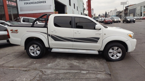 Imagen 3 de 10 de Toyota Hilux Doble Cab. 2.5 Dx 4x4 2008 Di Buono