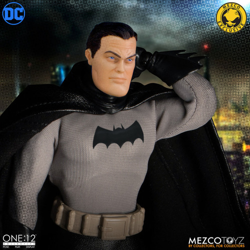 Batman Golden Age Caped Crusader Dc Mezco One 12 Exclusive