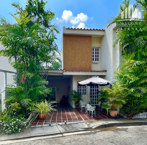 En Venta Casa (amoblada) Estilo Americano,  Residencias Frailejón Conjunto Cerrado, En La Entrada Naguanagua  / Emer