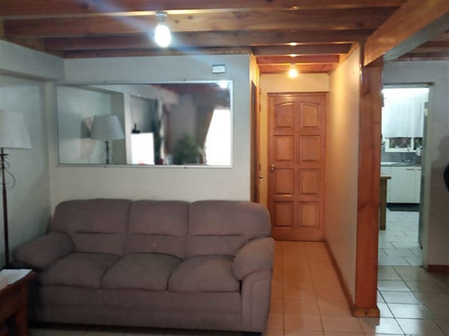 Imagen 2 de 14 de Casa En Venta De 5 Dorm. En La Florida