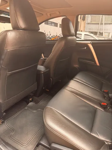 Toyota RAV4 2.0 Street
