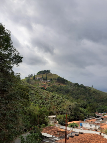 Imagen 4 de 14 de Venta De Casa Colinas De Carrizal Urbanización El Golf Rz