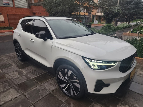 Volvo XC40 2.0 Hibrid