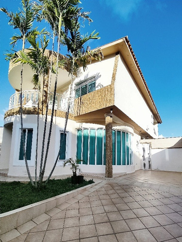 Casa Ubicada En La Urbanización Altos De Guataparo   Cod:  Plc-971   Tp  