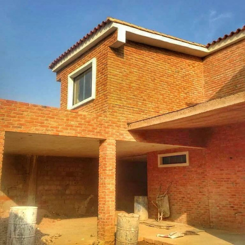 Imagen 1 de 30 de Maria Eugenia Blanco Vende Casa En Altos De Guataparo, Valencia 133562