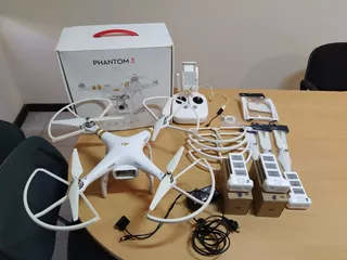 Drone Dji Phantom 3 4k Con Cámara 4k White Y Gold 3 Baterías