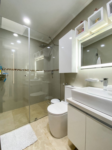 Yosmar & Fernando En Venta Exclusivo Y Lujoso Townhouse Amoblado En Terrazas Del Country Res Mykonos