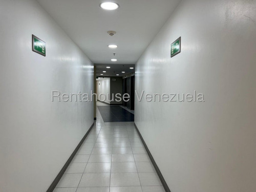Oficina En Alquiler En Santa Paula Amoblado Listo Para Habitar
