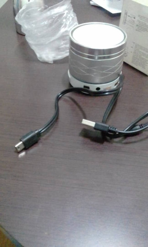 Mini Corneta Speaker Altavoz Led Inalámbricas Bluetooth Aux