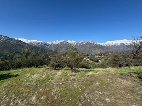 Con Maravillosa Vista Y Condominio En El Arrayán