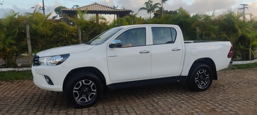 Toyota Hilux 2.8 Tdi Std Cab. Dupla 4x4 4p