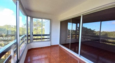 Vende, Financia. Apartamento De 2 Dormitorios En Punta Del Este