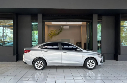 Chevrolet Onix SEDAN Plus LT 1.0 12V Flex 4p Mec.