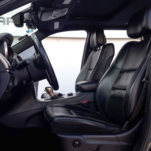 Imagen 10 de 15 de Jeep Grand Cherokee 2016 5.7 V8 Limited Lujo 4x4 At