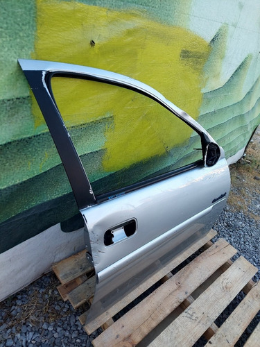 Puerta Delantera Derecha Chevy Sedan C2 C3  Detalle Sin Acc