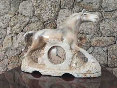 Relógio Decorativo Cavalo Porcelana Pintada À Mão Kitsch Vtg