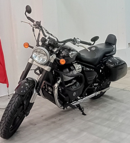 Royal Enfield Meteor 650 Astral Custom