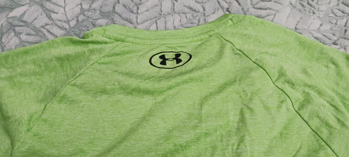 Under Armour Playera M (Usado)