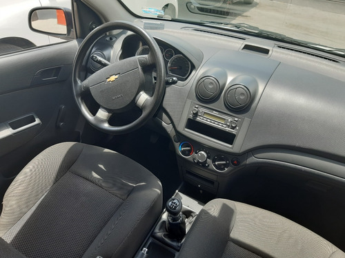 Imagen 11 de 15 de Chevrolet Aveo Ls 2018